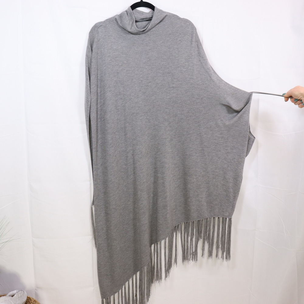 Guess by Marciano Poncho Wrap XS/S Gray Womens Fringe Turtleneck Wool Blend